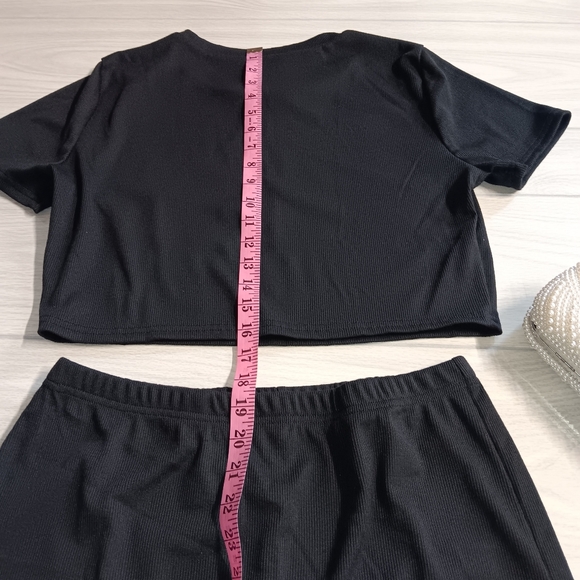 Women Fashion Plus Size Printed Round Neck Short Sleeve Crop Top Shorts Two-Piec - Picture 7 of 9